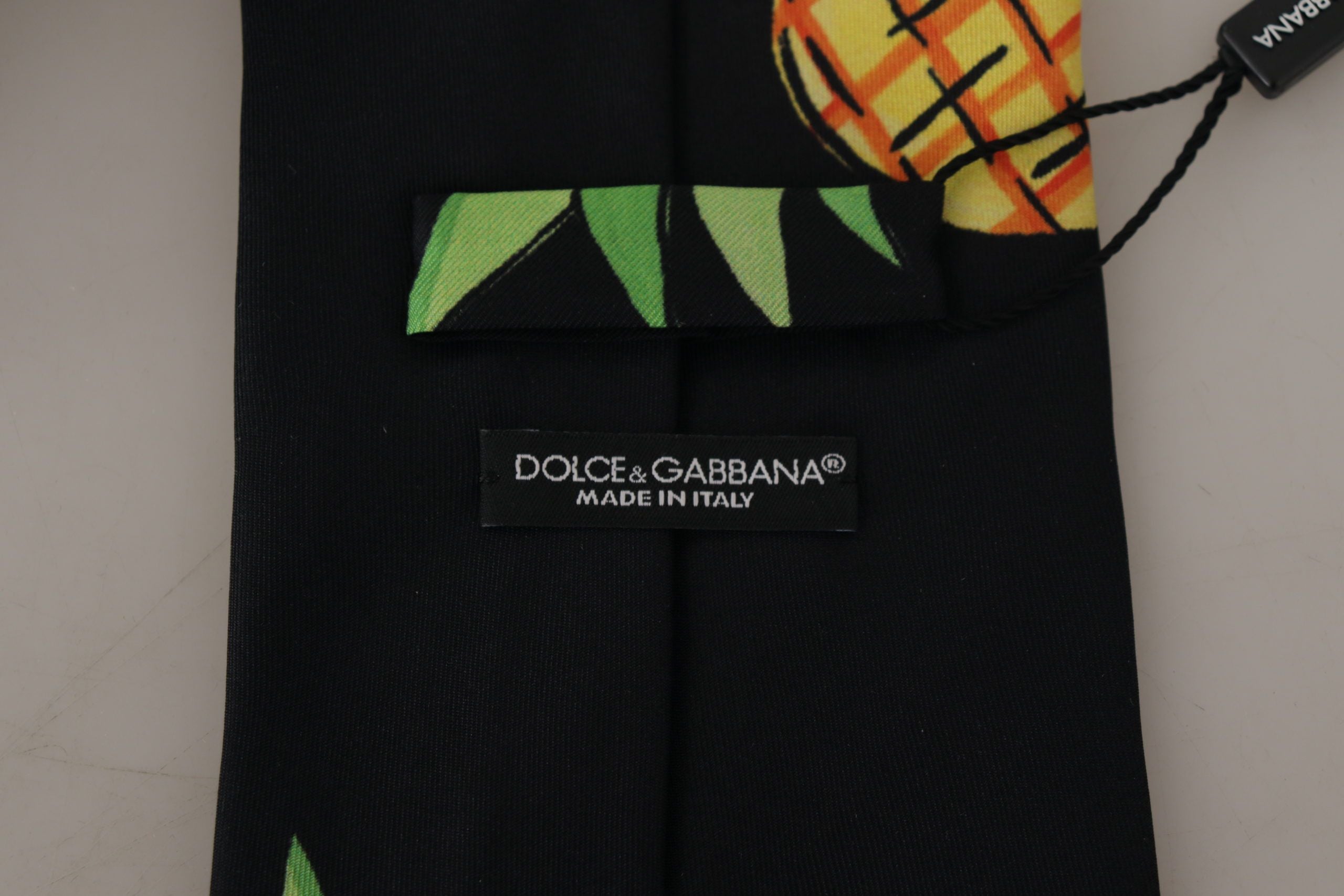 Dolce & Gabbana Elegant Black Silk Tie for Sophisticated Style - Luksuslaukut ja asusteet Dolce & Gabbana - Tutustu YVES JAVANNI® 