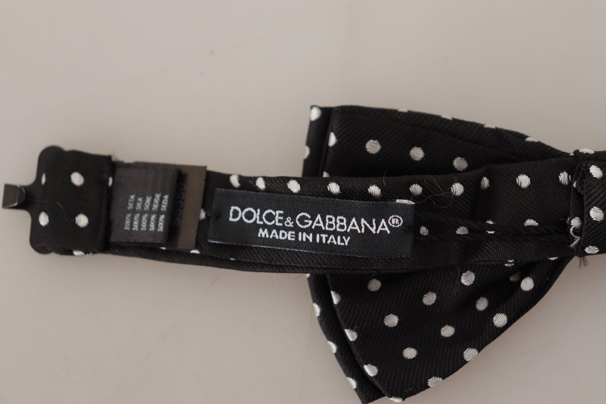 Dolce & Gabbana Elegant Black and White Polka Dot Silk Bow Tie - Luksuslaukut ja asusteet Dolce & Gabbana - Tutustu YVES JAVANNI® 