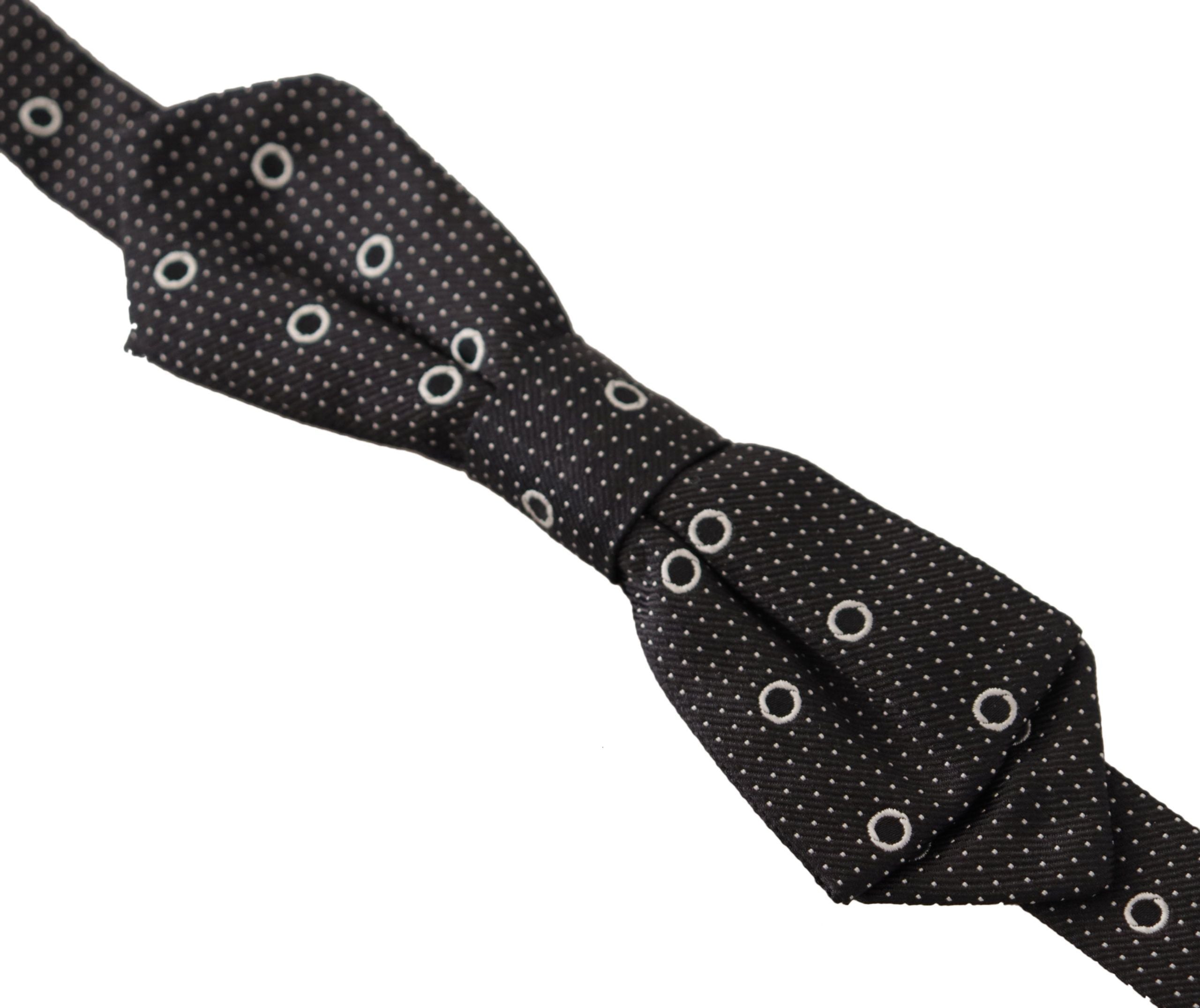 Dolce & Gabbana Polka Dot Silk Bow Tie in Black and White - Luksuslaukut ja asusteet Dolce & Gabbana - Tutustu YVES JAVANNI® 