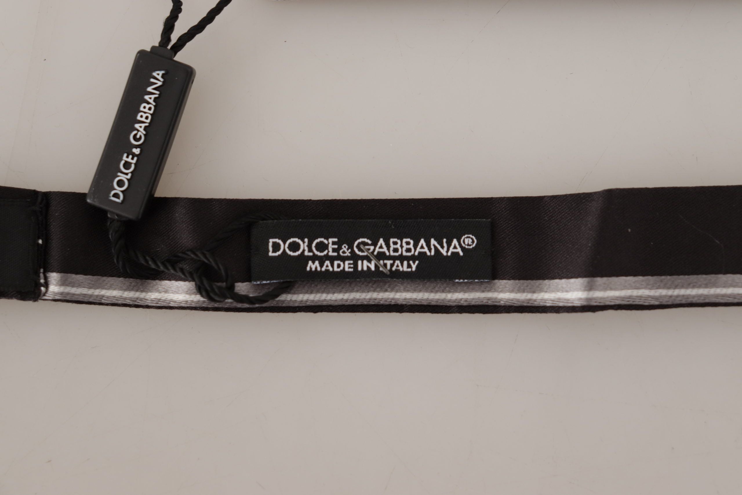 Dolce & Gabbana Elegant Silk Bow Tie in Black and Grey - Luksuslaukut ja asusteet Dolce & Gabbana - Tutustu YVES JAVANNI® 